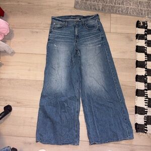 American Eagle Super High Rise Ultra Wide Leg Jeans-Sz 12